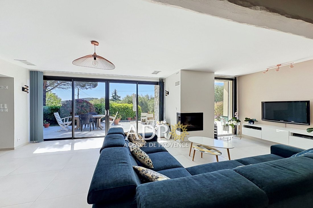 Villa in Grasse, Provence-Alpes-Côte d'Azur, France 3 - 17985276