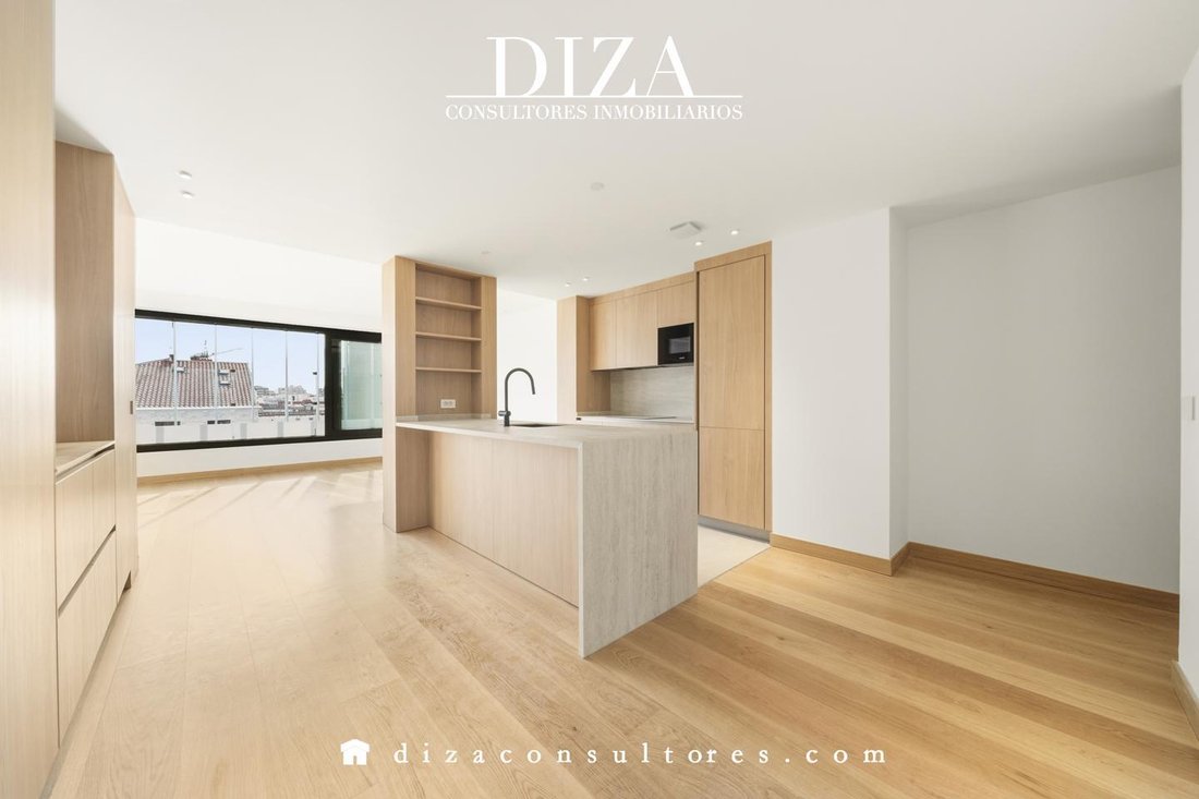 Appartamento a Chamberí, Madrid, Spagna 4 - 17989341