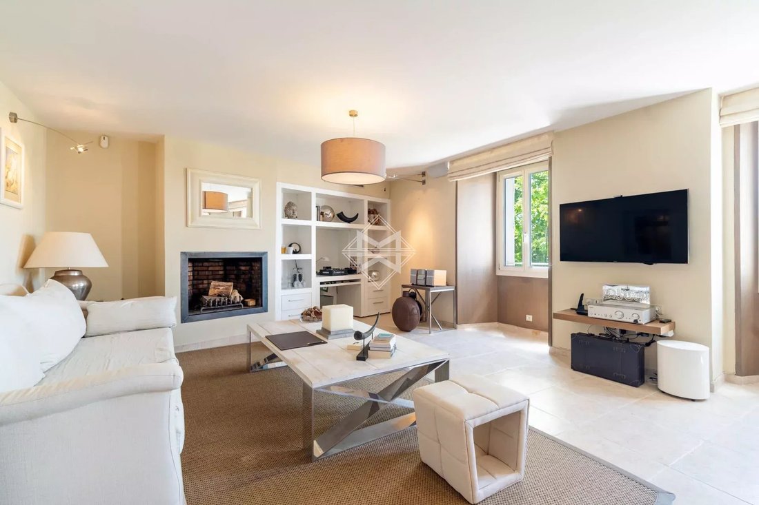 Appartamento a Mougins, Provenza-Alpi-Costa Azzurra, Francia 1 - 17985886