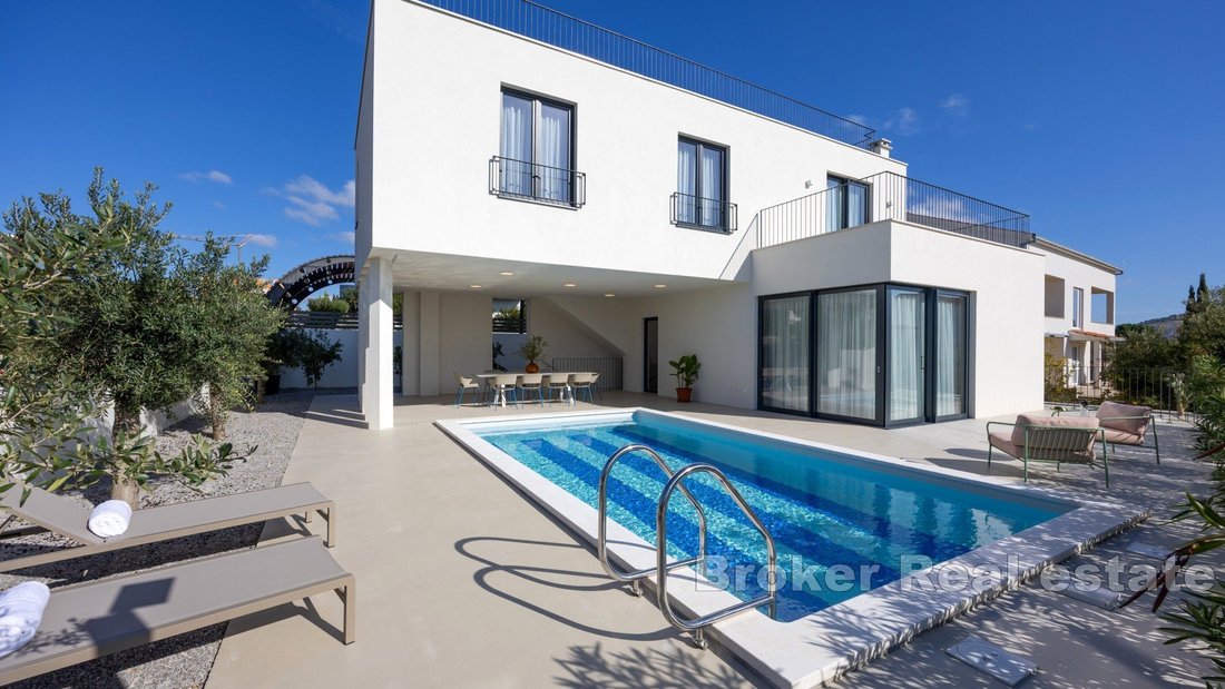 Villa in Rogoznica, Sibenik-Knin County, Croatia 1 - 17985292