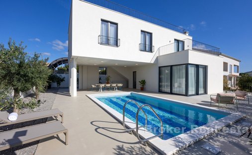 Villa a Rogosnizza, Regione di Sebenico e Tenin, Croazia 1