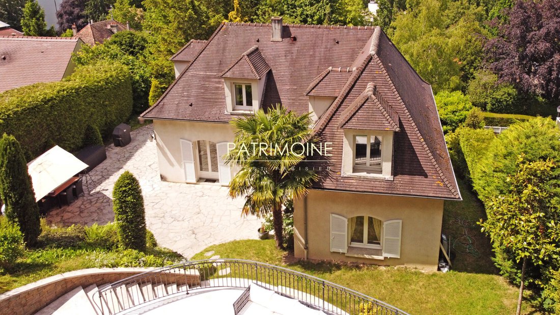 Villa in L'Étang-la-Ville, Ile-de-France, France 4 - 17992260