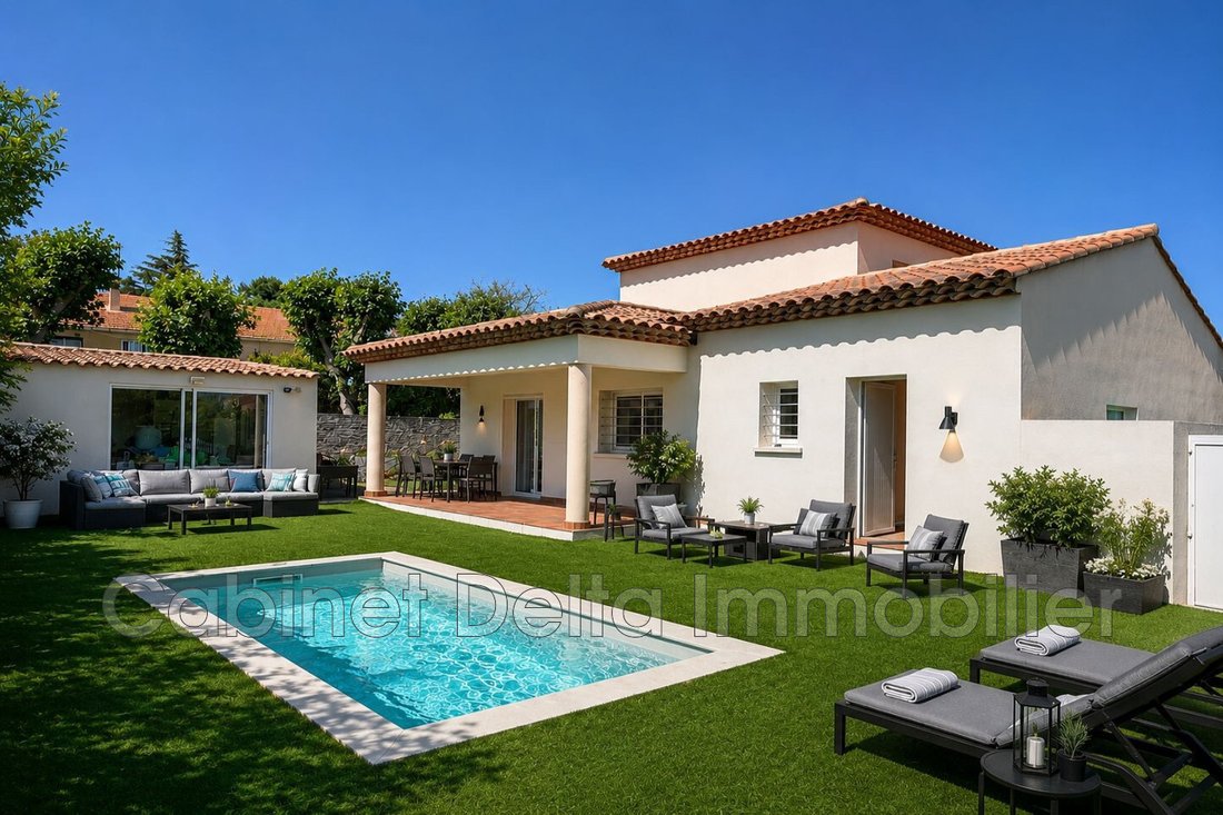 Villa in Six-Fours-les-Plages, Provence-Alpes-Côte d'Azur, France 1 - 17985313