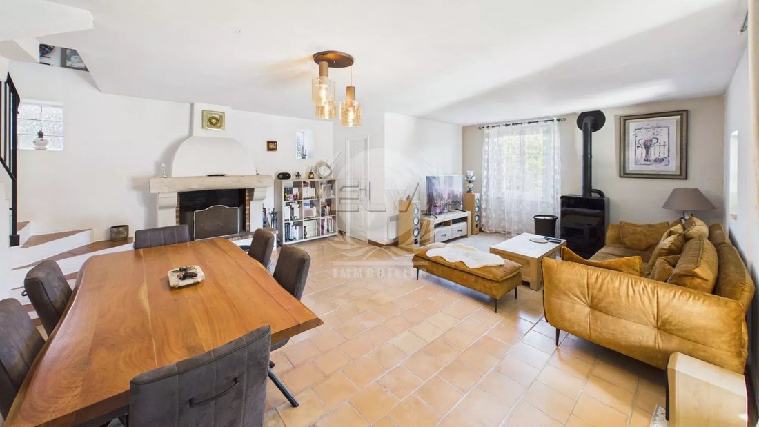 House in Le Plan-de-la-Tour, Provence-Alpes-Côte d'Azur, France 4 - 17986384