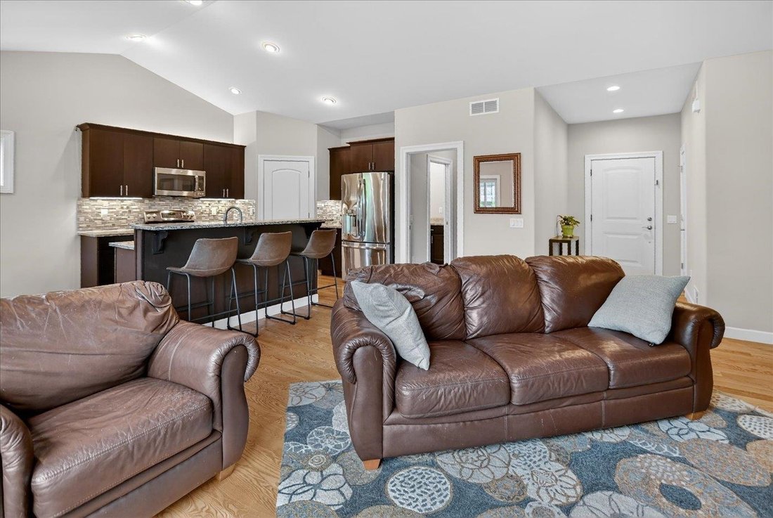 House in Waunakee, Wisconsin, United States 3 - 17993071