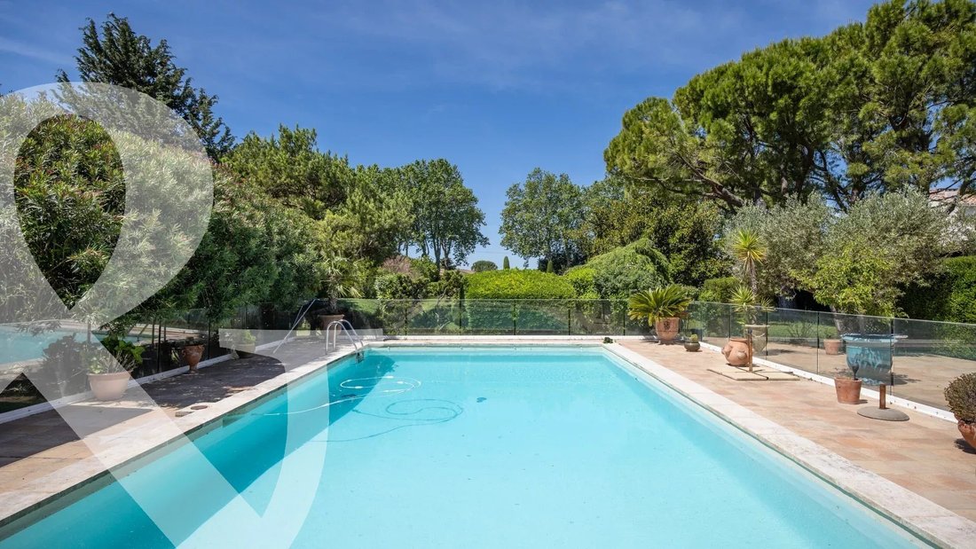House in Fontvieille, Provence-Alpes-Côte d'Azur, France 2 - 17286426