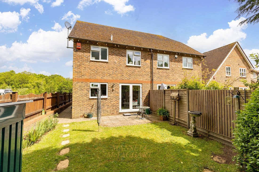 House in East Grinstead, England 2 - 17989164