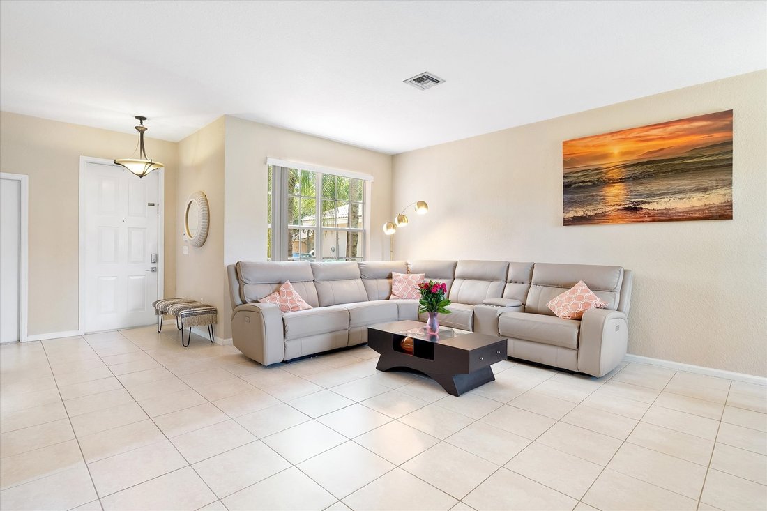 House in Miramar, Florida, United States 4 - 17993490