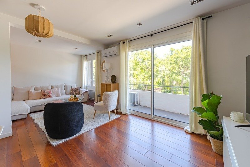 Apartment in Bonneveine, 8e Arrondissement, Marseille 5 - 17989339