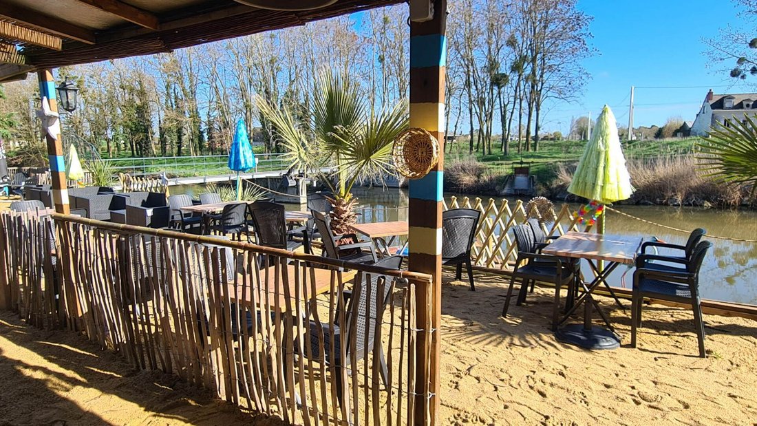 Villa in Gennes-Val-de-Loire, Pays de la Loire, France 4 - 17986605