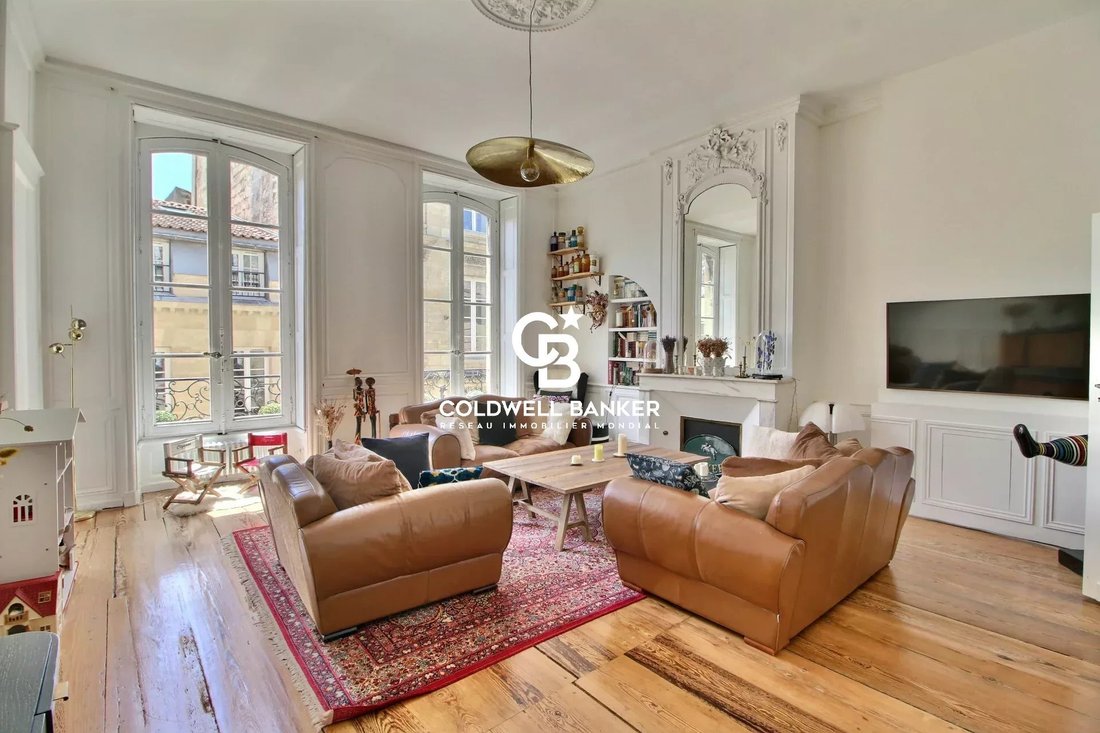 Apartment in Grand Parc-Chartrons-Paul Doumer, Bordeaux, France 2 - 17986375