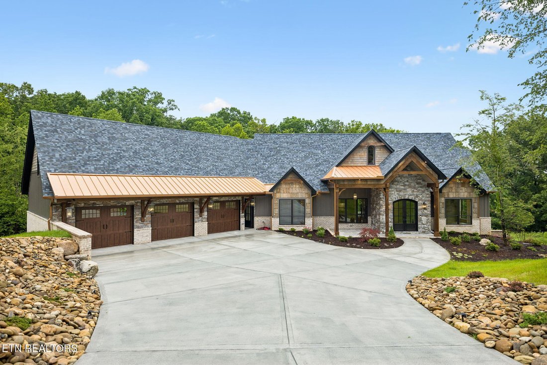House in Dandridge, Tennessee, United States 1 - 17986894
