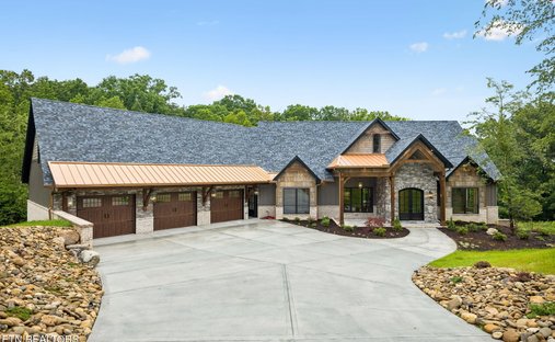 House in Dandridge, Tennessee, United States 1