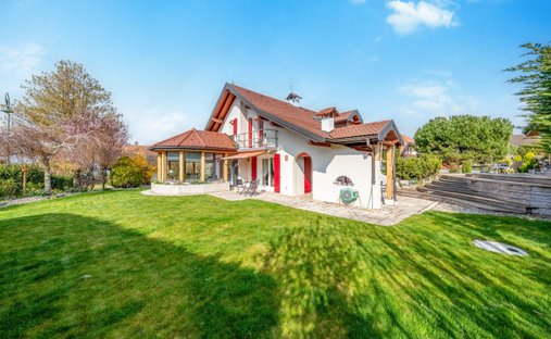 House in Neuvecelle, Auvergne-Rhône-Alpes, France 1