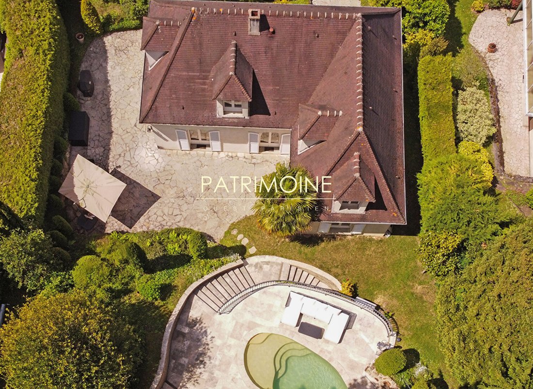 Villa in L'Étang-la-Ville, Ile-de-France, France 1 - 17992260