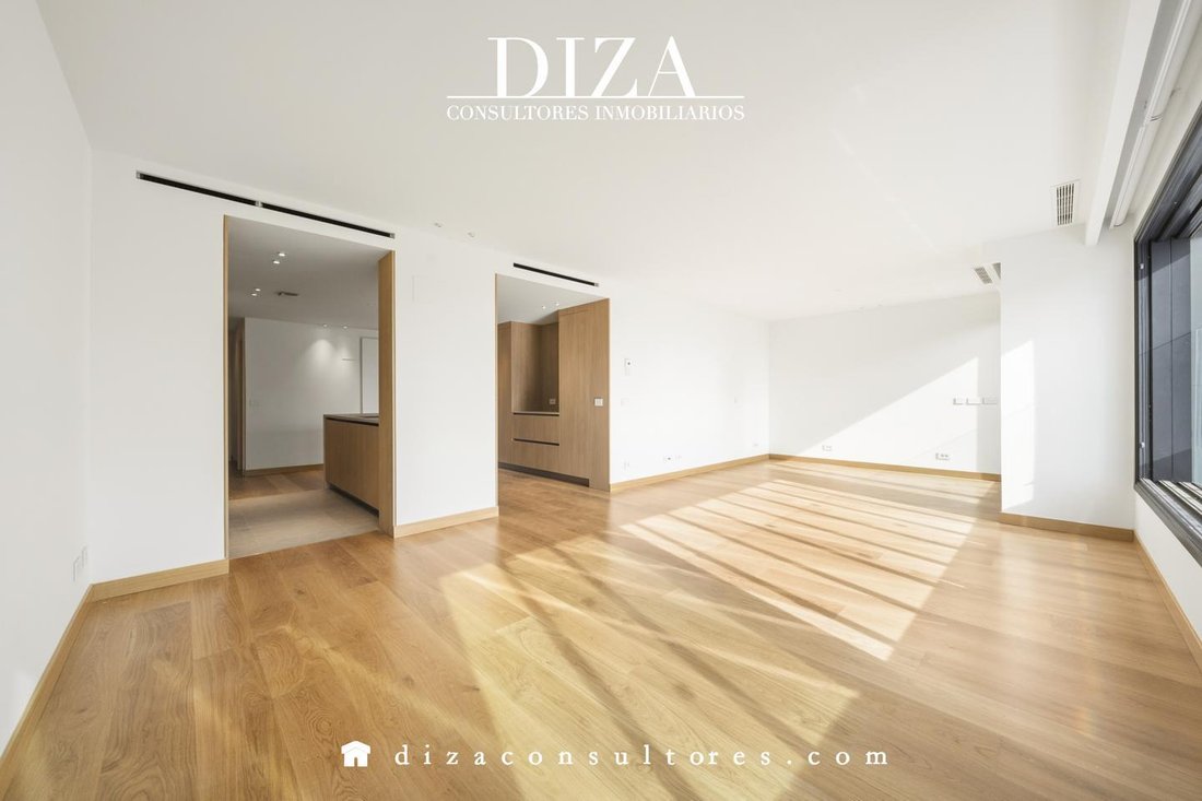 Appartamento a Chamberí, Madrid, Spagna 2 - 17989341