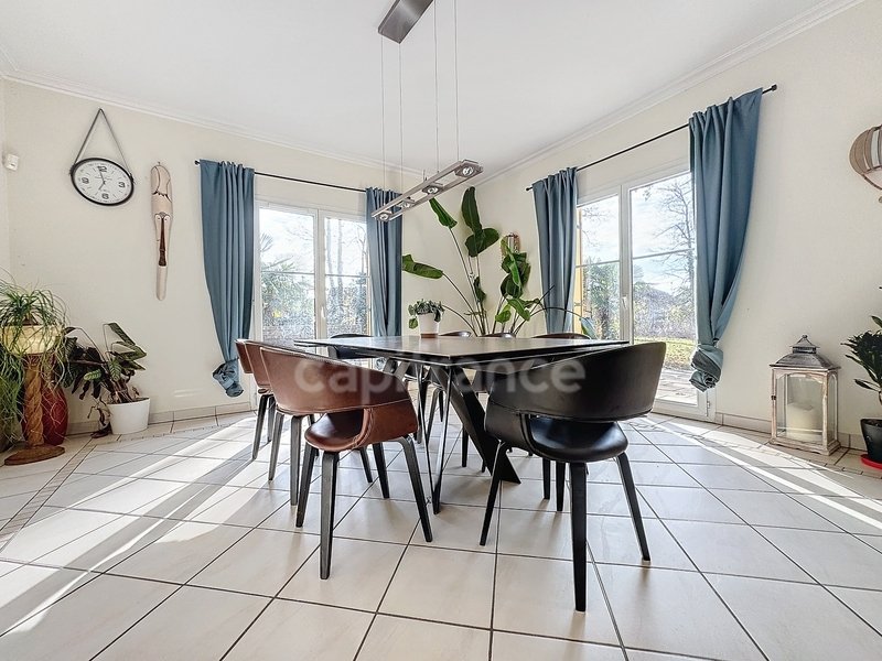House in Ouest, Gex, France 2 - 17989371