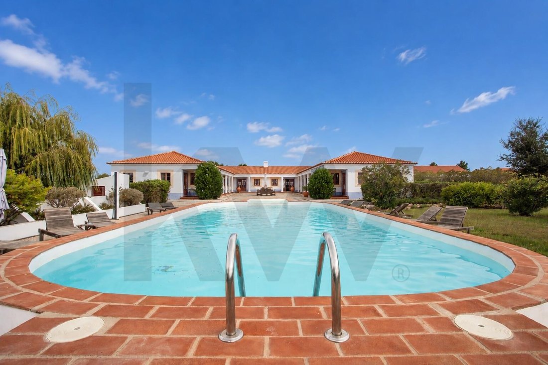 Land in Boavista dos Pinheiros, Beja, Portugal 1 - 16542531