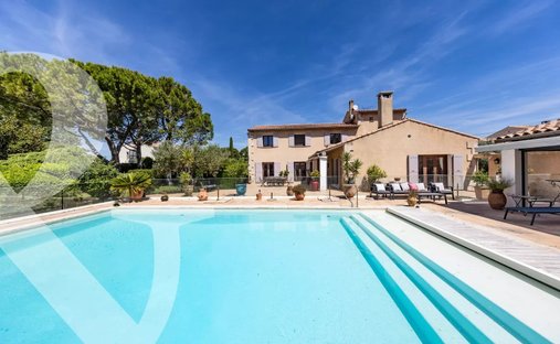 House in Fontvieille, Provence-Alpes-Côte d'Azur, France 1
