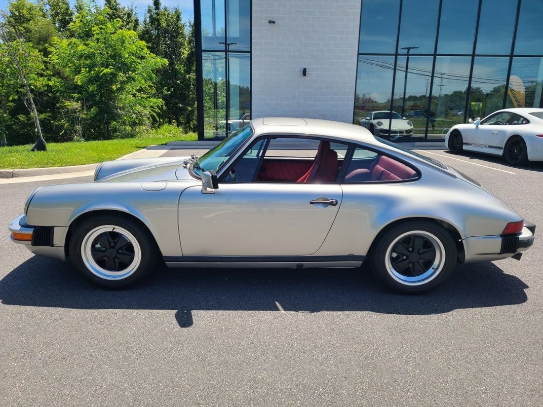 Coupe in Ashburn, Virginia, United States 2 - 12889440