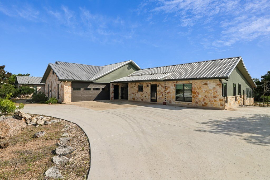 House in Kerrville, Texas, United States 3 - 17999051