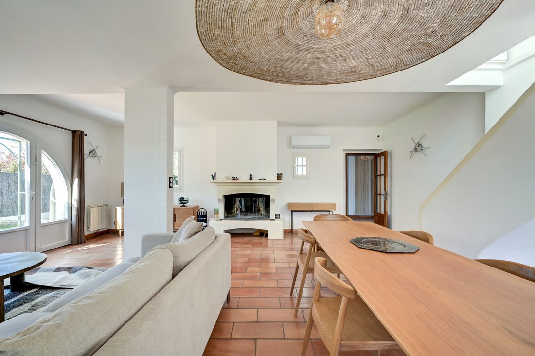House in Le Tholonet, Provence-Alpes-Côte d'Azur, France 4 - 17987082