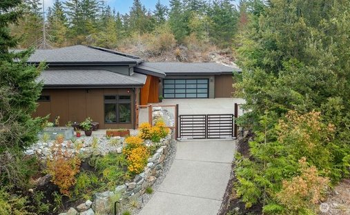 House in Anacortes, Washington, United States 1