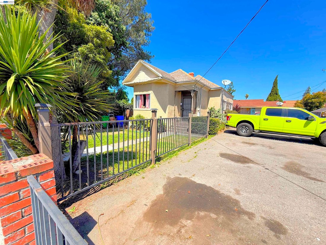 Hayward, California, United States 1 - 17991295