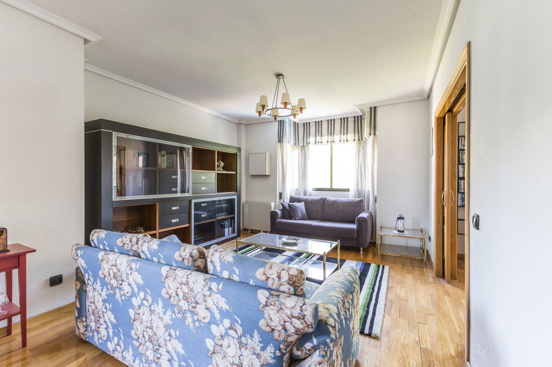 Apartment in Ciudad Lineal, Madrid, Spain 5 - 17524505