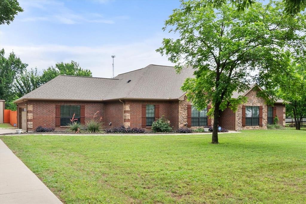 House in Burleson, Texas, United States 2 - 17993316