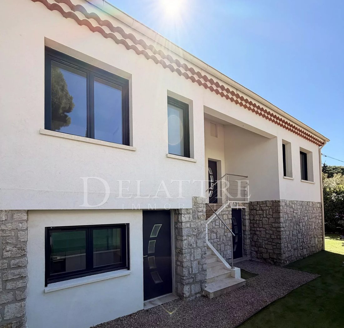 Villa in Vallergues, Cannes, France 1 - 17993614