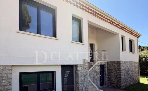 Villa in Vallergues, Cannes, France 1