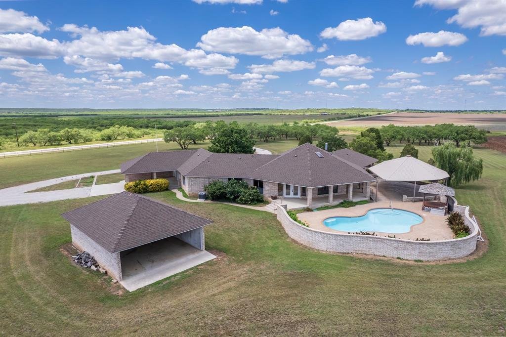 House in Coleman, Texas, United States 1 - 17988840