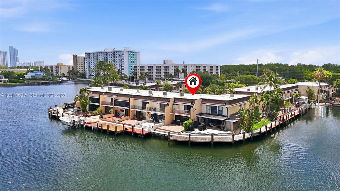 Townhouse in Golden Beach, Florida, United States 1 - 17994388
