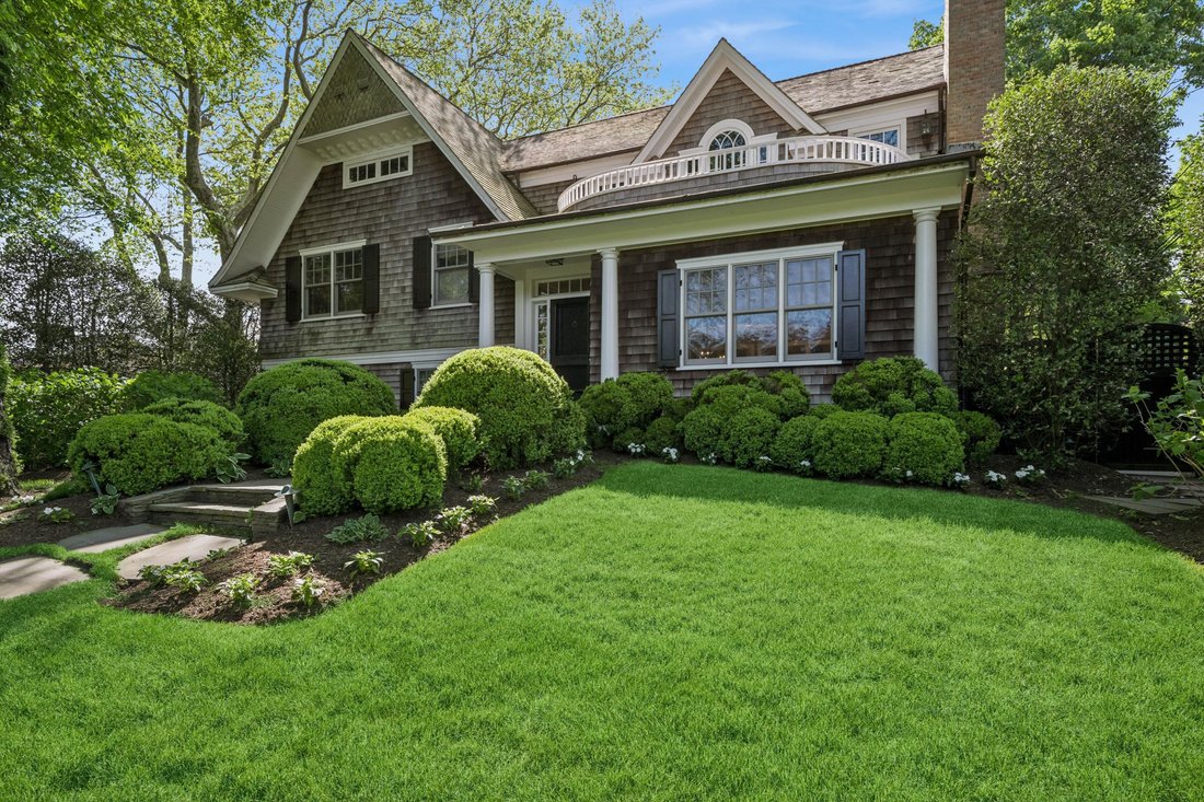 East Hampton, New York, United States 1 - 17967016