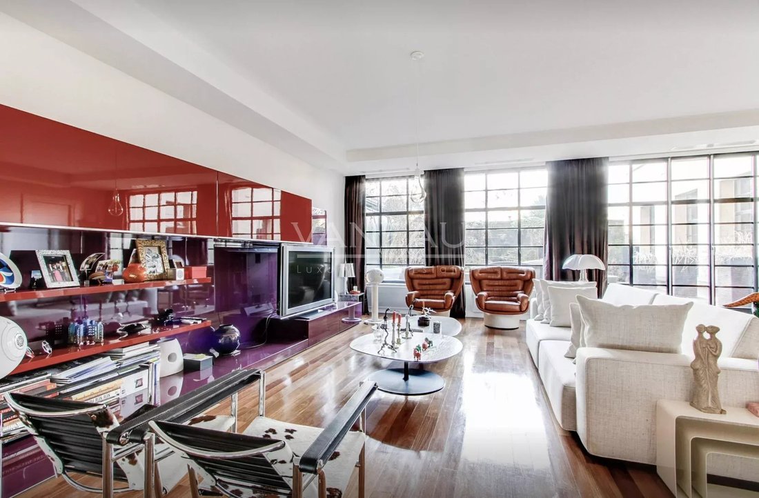Apartment in Hoche-Friedland, Paris 8e Arrondissement, Paris 2 - 17373412