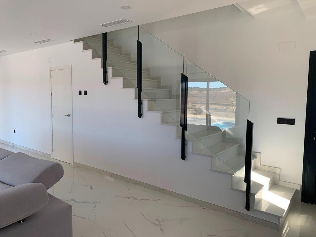 Villa in el Pinos / Pinoso, Valencian Community, Spain 5 - 17995115