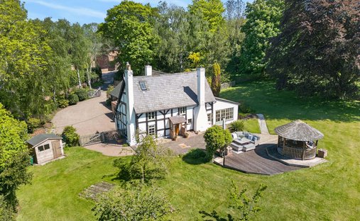 Landhaus in Hartlebury, England 1