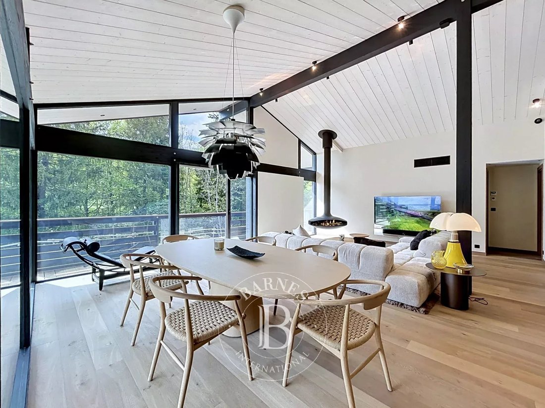 Chalet in Les Gets, Auvergne-Rhône-Alpes, France 4 - 17985991