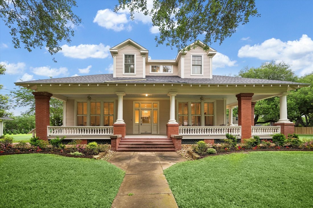 House in Wharton, Texas, United States 1 - 17986957