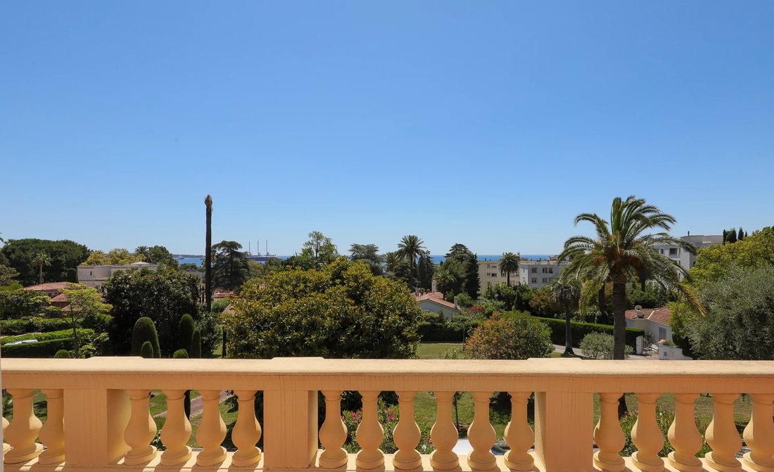 Apartment in Cannes, Provence-Alpes-Côte d'Azur, France 3 - 17984480
