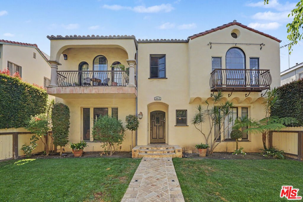 Los Angeles, California, United States 4 - 17148726