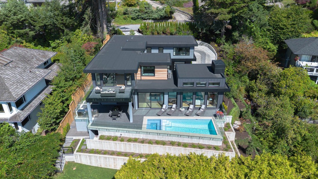 House in West Vancouver, British Columbia, Canada 2 - 17994982