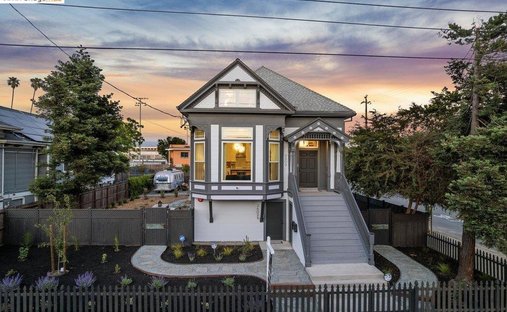 House in Oakland, California, United States 1