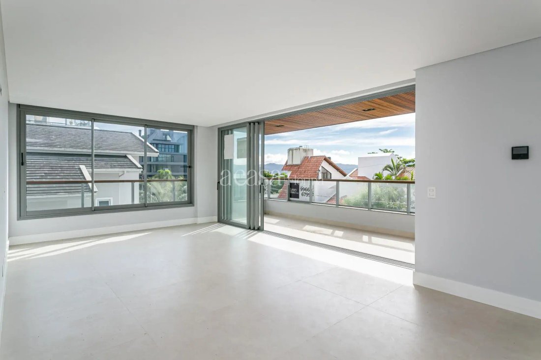 Apartment in Florianópolis, State of Santa Catarina, Brazil 2 - 17986422
