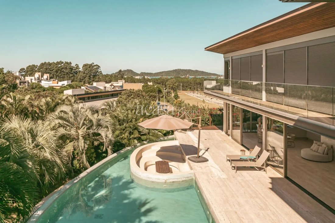 Condo in Florianópolis, State of Santa Catarina, Brazil 1 - 17986162