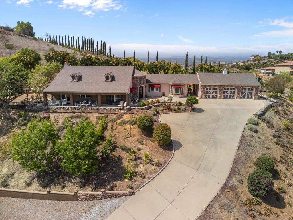 House in Vista, California, United States 2 - 17990316