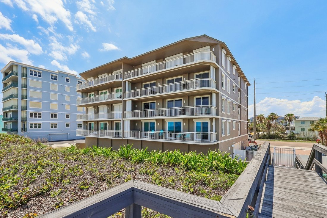 Apartment in Cocoa Beach, Florida, United States 1 - 17985409