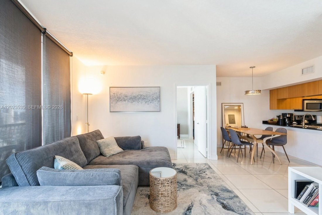 Condo in Miami, Florida, United States 4 - 17985956