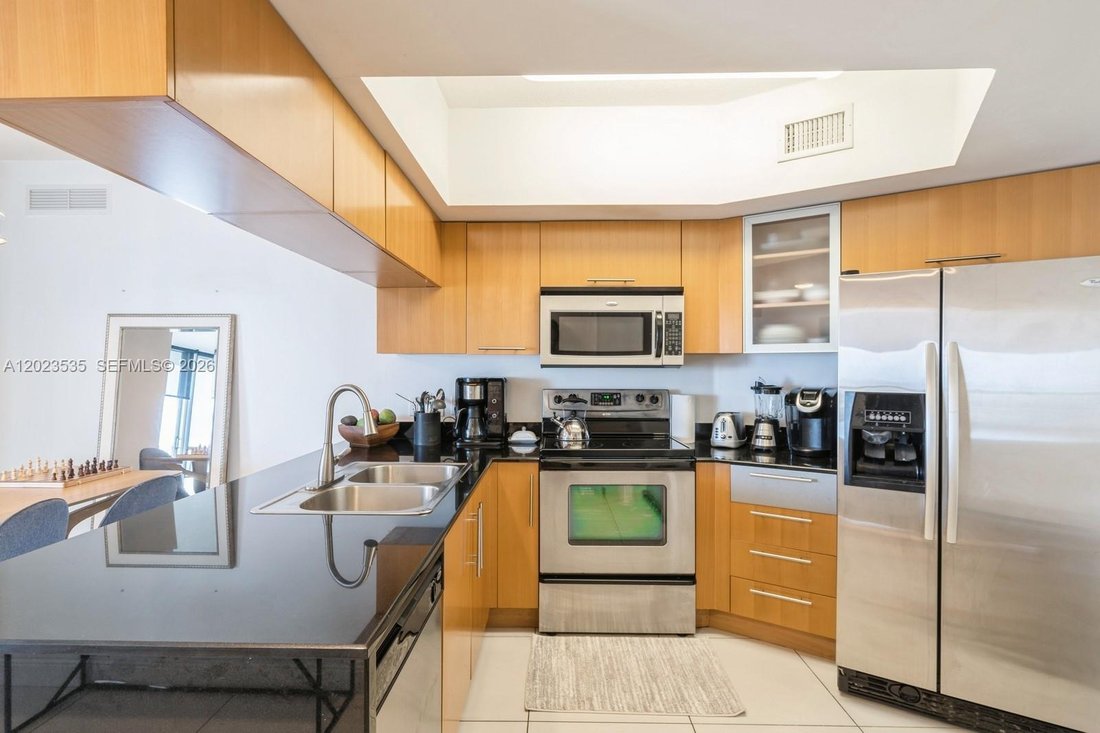 Condo in Miami, Florida, United States 5 - 17985956